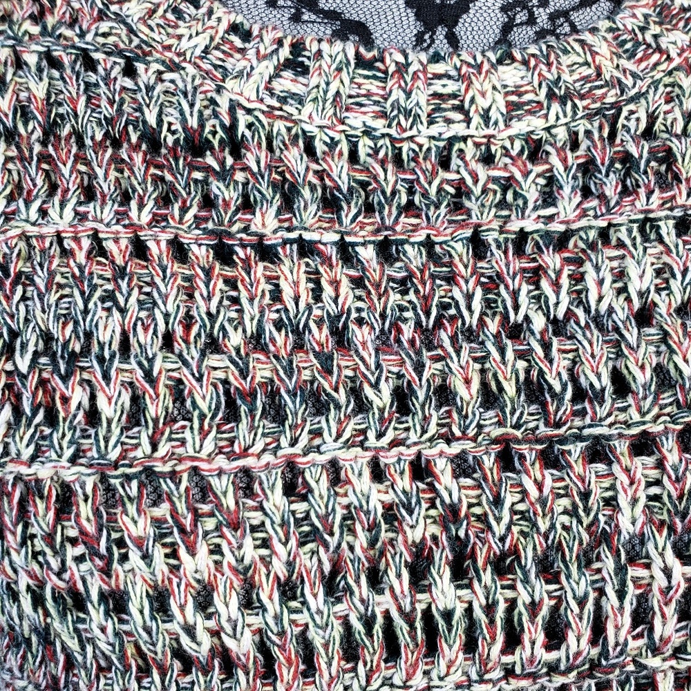 Oysho Green Red Sweater VS16☮️ - Picture 5 of 7